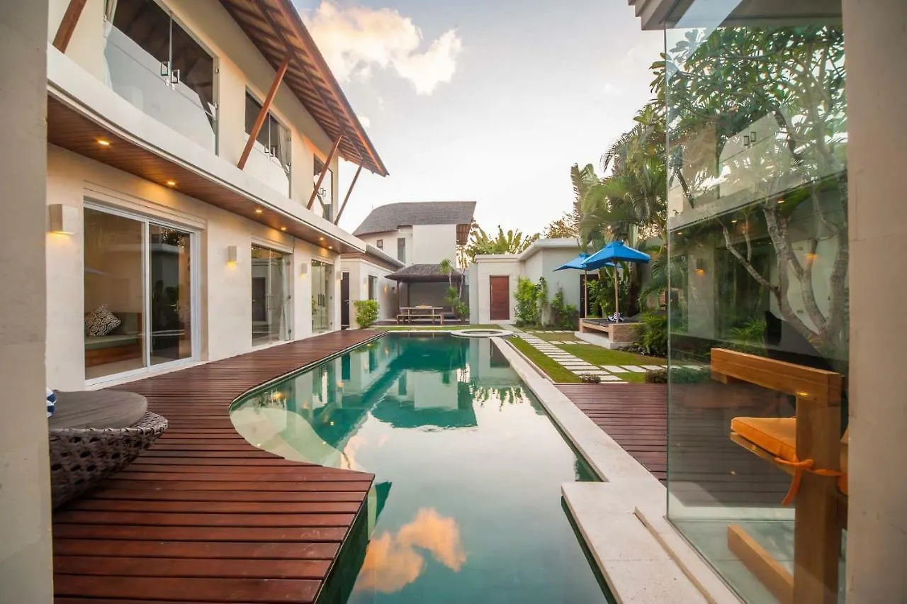 Luxury Villa Juno Seminyak