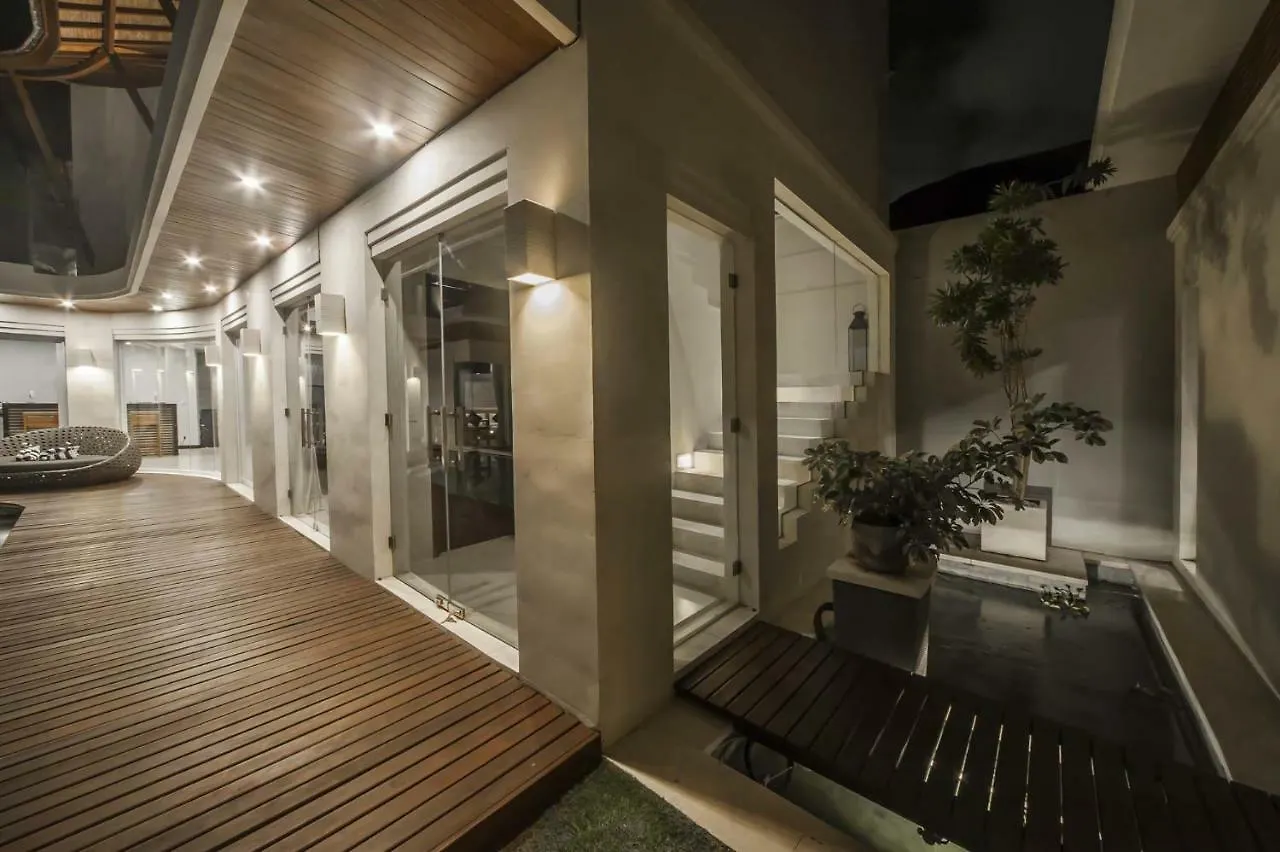 Luxury Villa Juno Seminyak 0*,  Indonezja