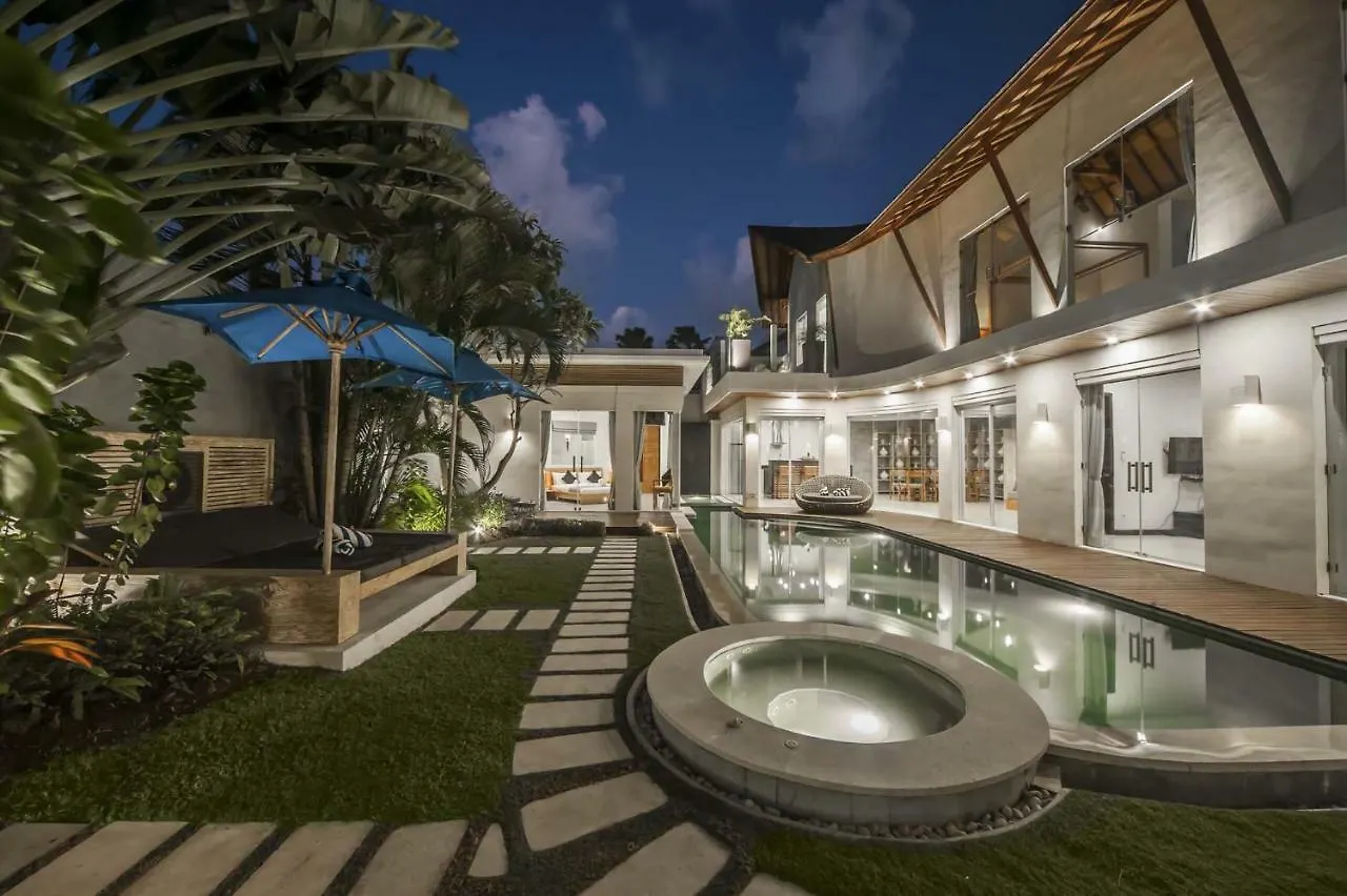 Luxury Villa Juno Seminyak