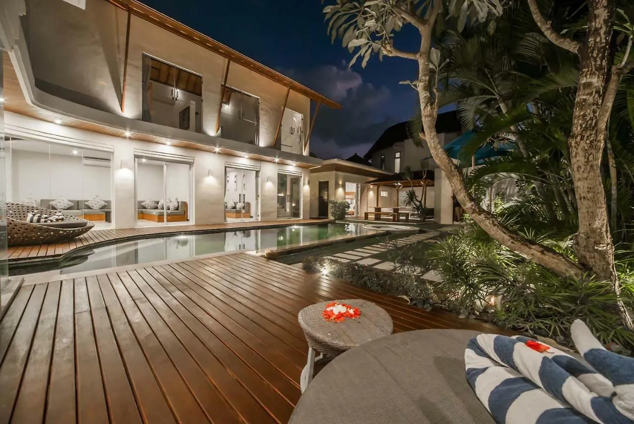 Luxury Villa Juno Seminyak